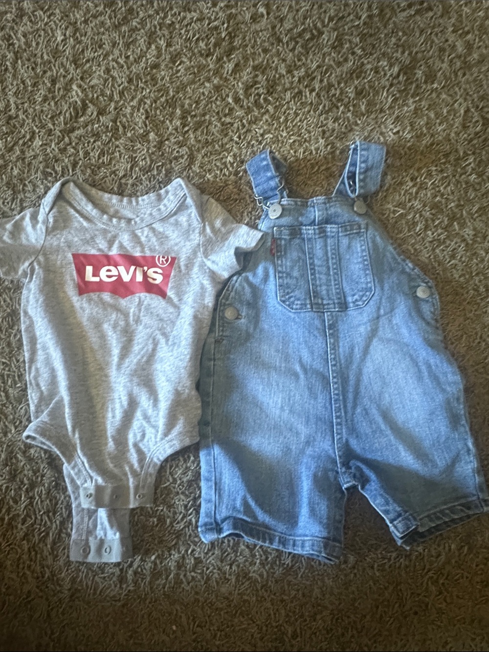 Levi's Gray Bodysuit with Blue Denim Short Overalls